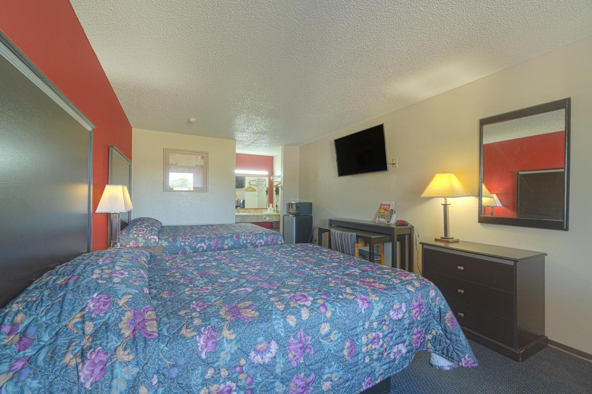 Regency Inn & Suites By Oyo Bay City Tx Bagian luar foto